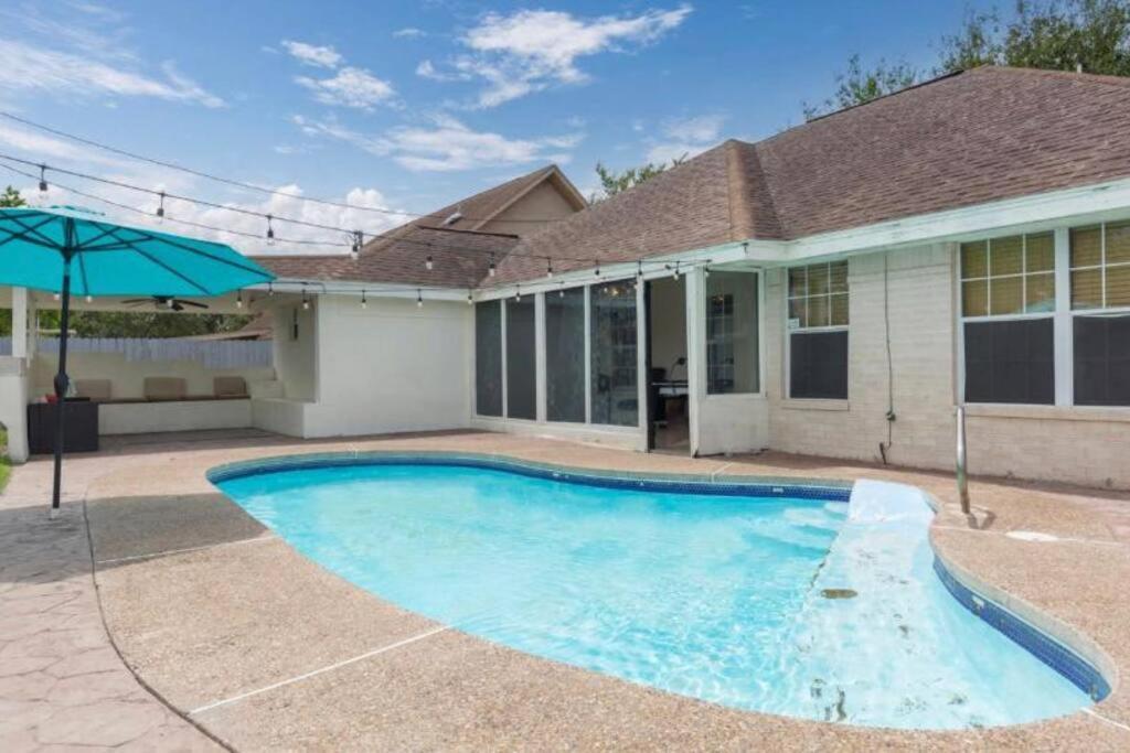 Mcallen 4Br With Pool, Shopping & More 외부 사진